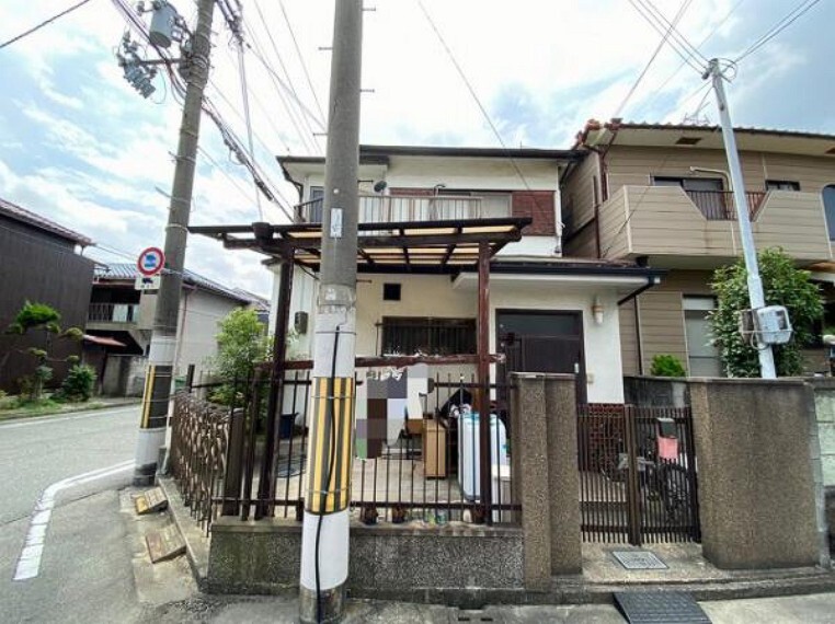 外観写真 角地につき陽当たり良好です