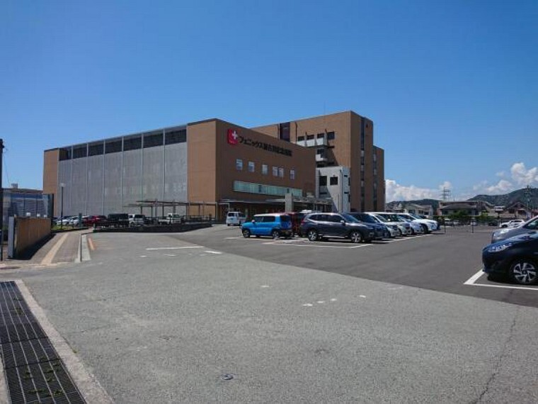 病院 フェニックス加古川記念病院まで約1500m(徒歩約20分)です。内科・外科・整形外科・リハビリ科・循環器内科・放射線科・麻酔科・肛門外科がございます。病院が近いのは安心ですね。
