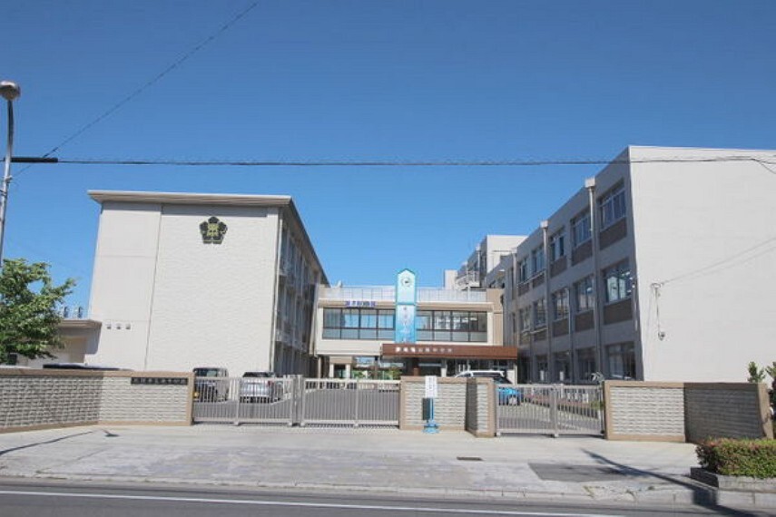 中学校 大垣市立東中学校