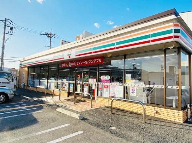 コンビニ セブンイレブン 大和高田東中1丁目店