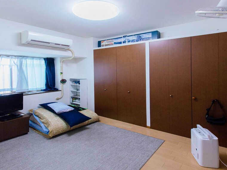 寝室 どの部屋にもたっぷりの収納。お部屋にあまり収納家具をを置く必要が無くなり、ゆったりとした住空間が実現可能です。