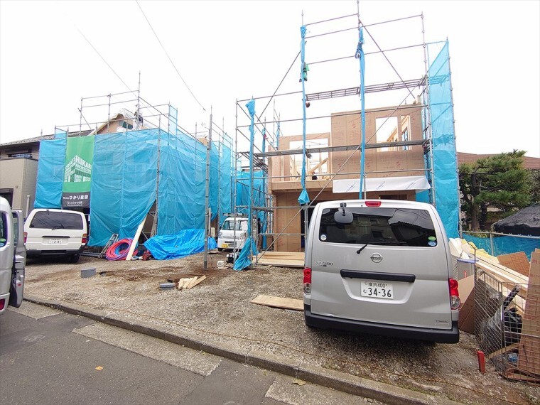 現況外観写真 建物の完成が待ち遠しいですね。