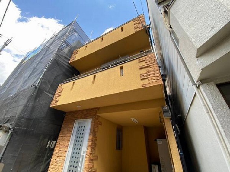 外観写真 南向きにつき採光・通風良好!