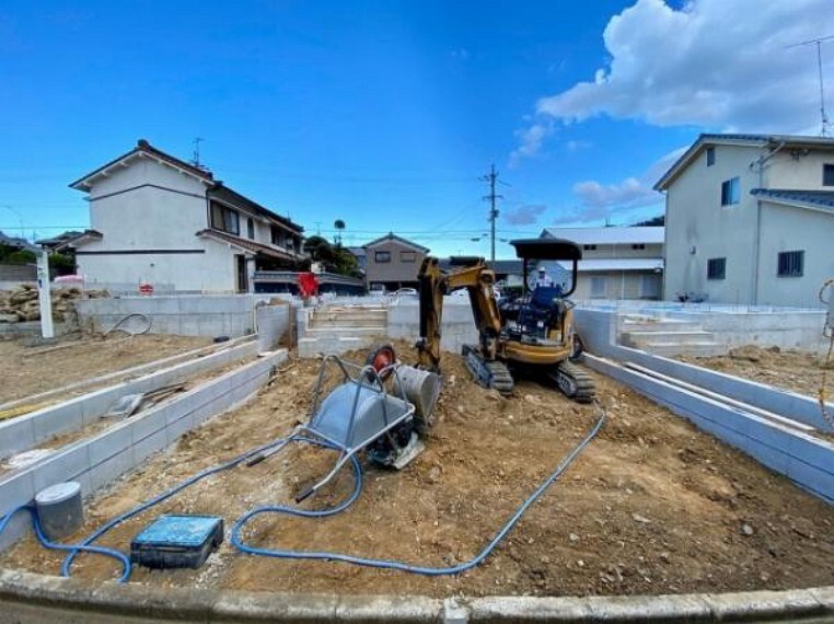周辺の街並み 現地写真です。完成が待ち遠しいですね!