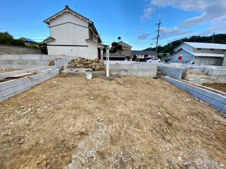 周辺の街並み 現地写真です。完成が待ち遠しいですね!