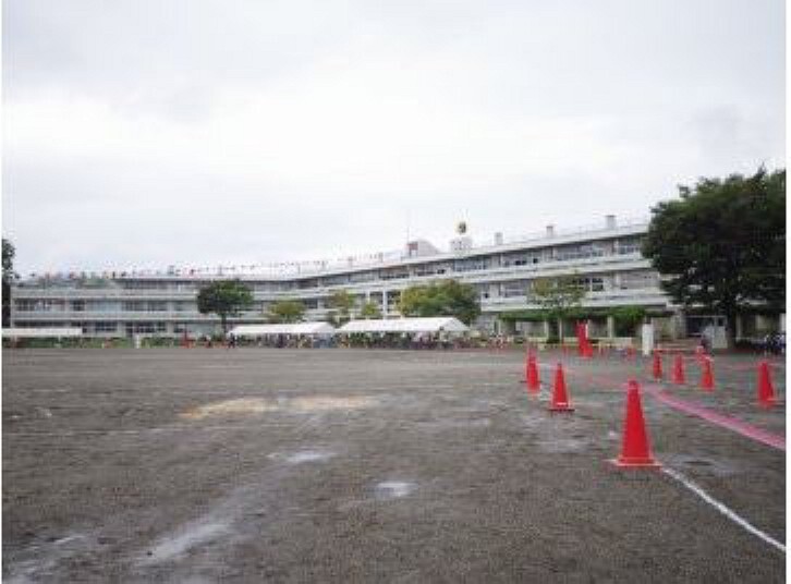 小学校 【小学校】真岡市立真岡東小学校まで820m