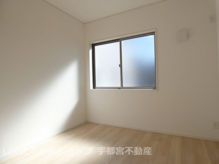 子供部屋 各居室に収納もあってスッキリつかえます。