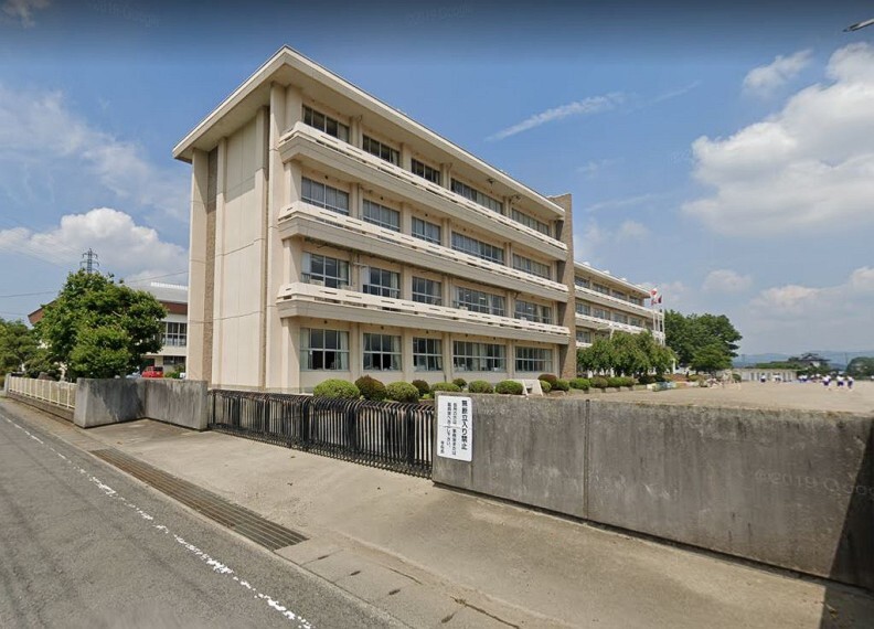 中学校 【中学校】真岡市立真岡東中学校まで1128m