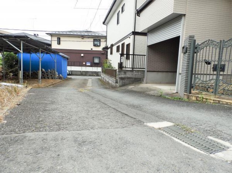現況写真 【外観】前面道路が広く駐車もしやすいです
