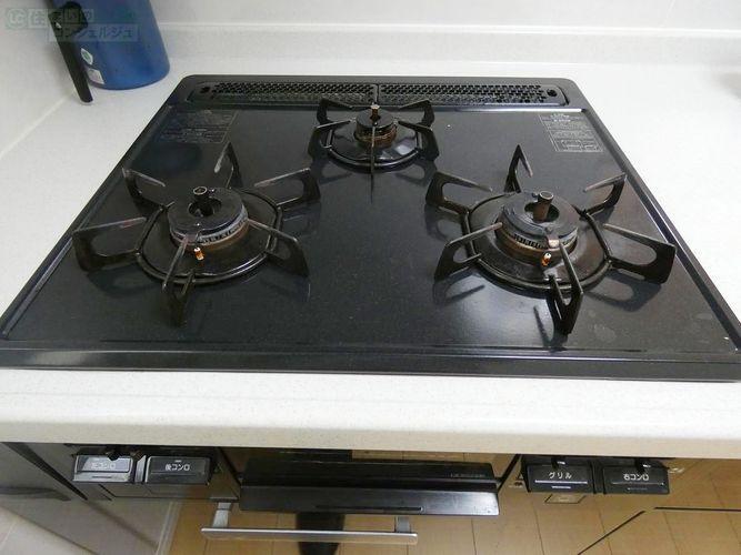 キッチン 【コンロ】 使い勝手の良い三口ガスコンロ