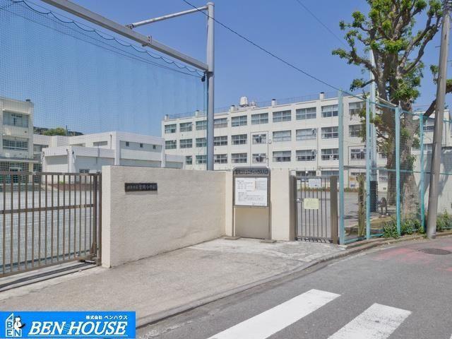 小学校 横浜市立富岡小学校 距離240m