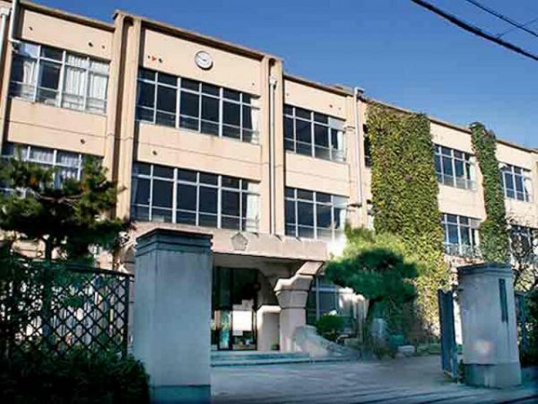 中学校 桃山中学校