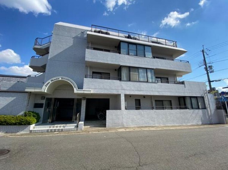 外観写真 RC造4階建てマンションです!