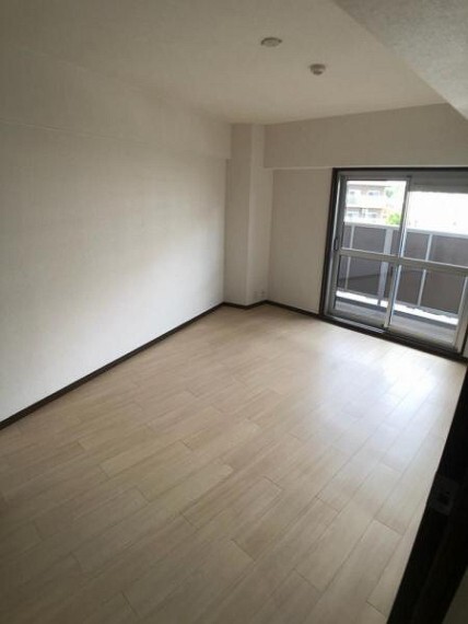 洋室 洋室7帖:各部屋収納があるのでいつでもお部屋すっきり!