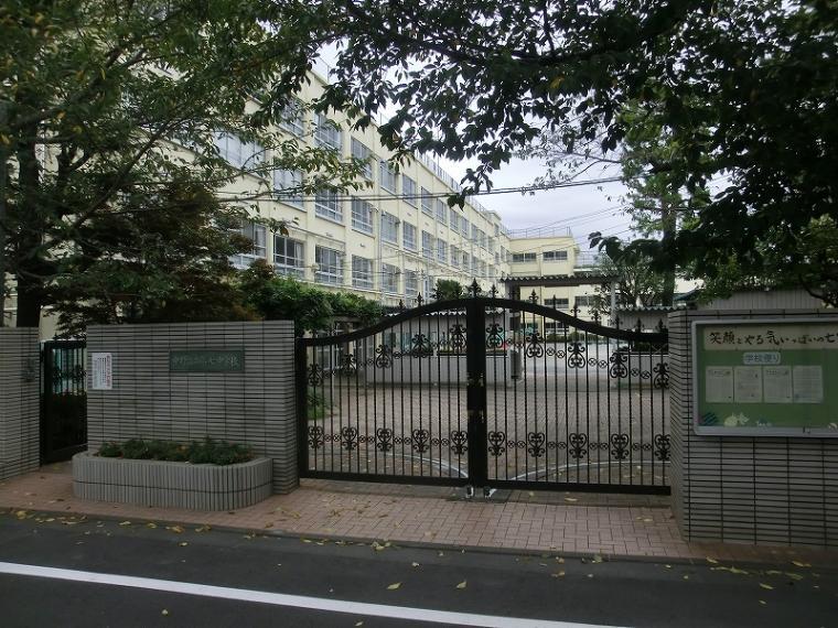 中学校 中野区立第七中学校
