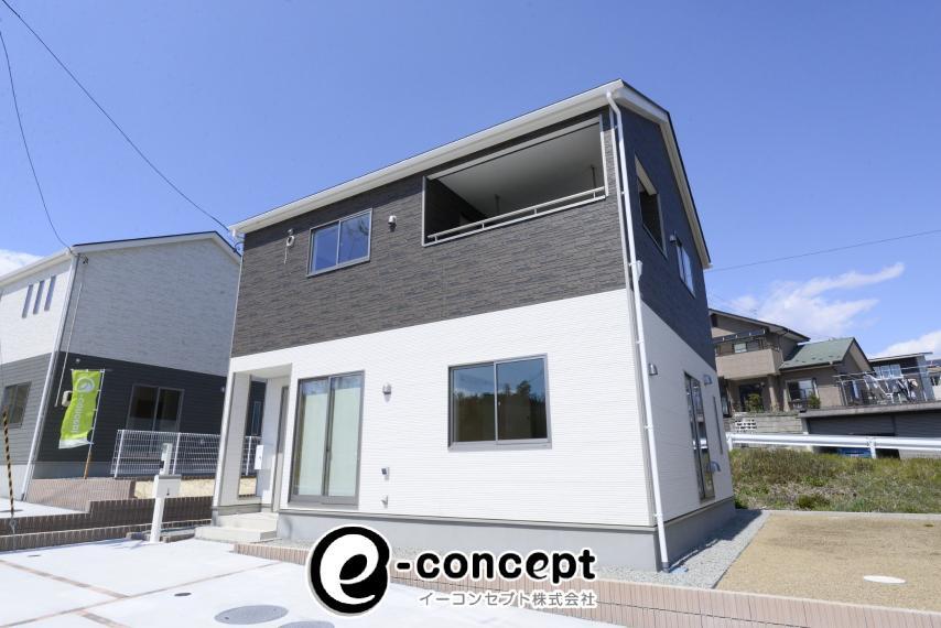 現況外観写真 施工例。 室内見学で部屋の雰囲気や広さなど住み心地をご体感ください。ご希望のエリアや周辺の住宅も併せてご案内致します!