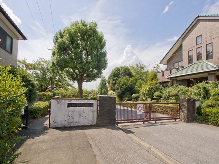 小学校 久喜市立久喜東小学校