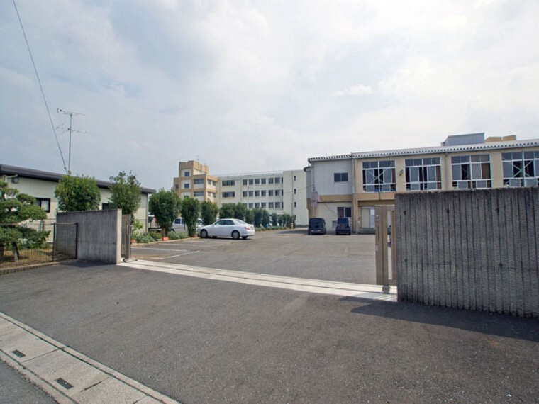 中学校 伊奈町立伊奈中学校