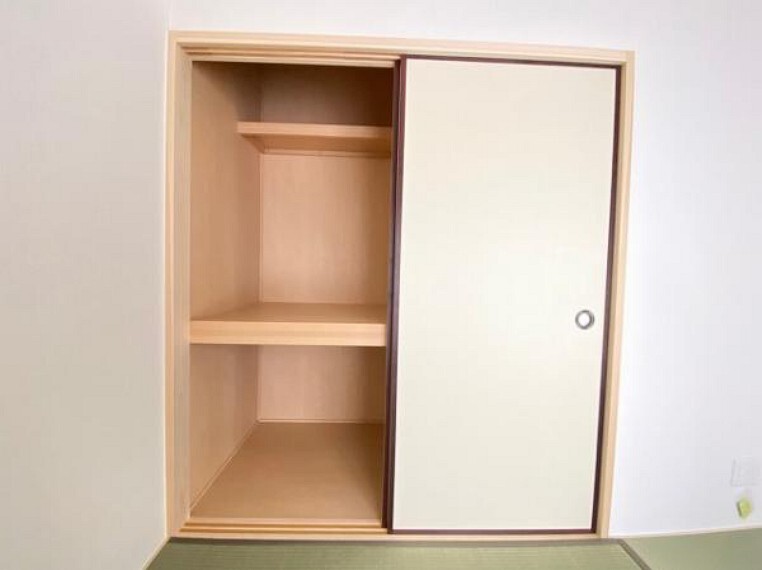 収納 お布団も収納できる広々とした押入れは、季節のものもたくさん収納しておける便利なスペースです!