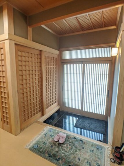 玄関
