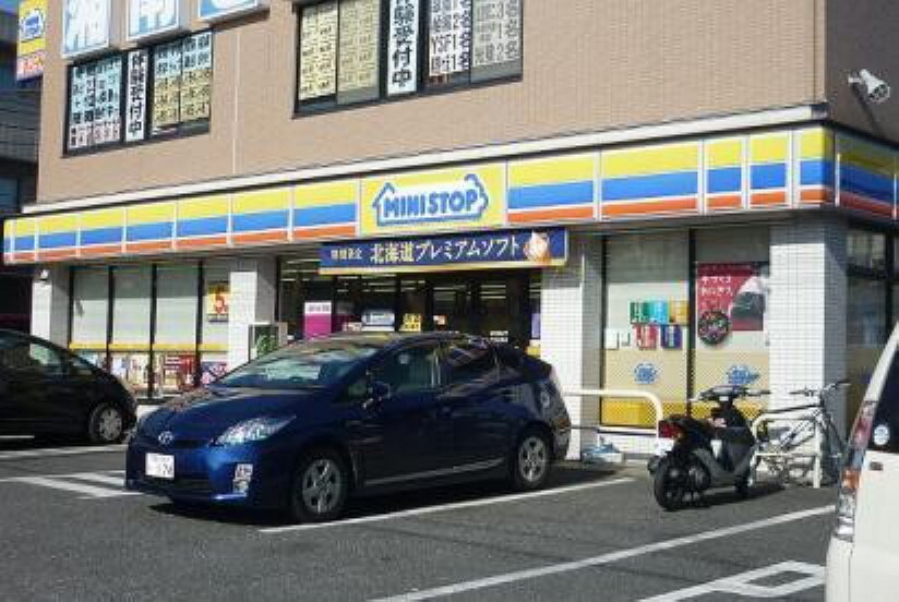 コンビニ ミニストップ泉中田東店