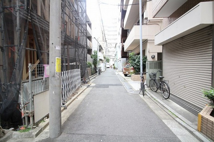 現況写真 前面道路写真(15時撮影)