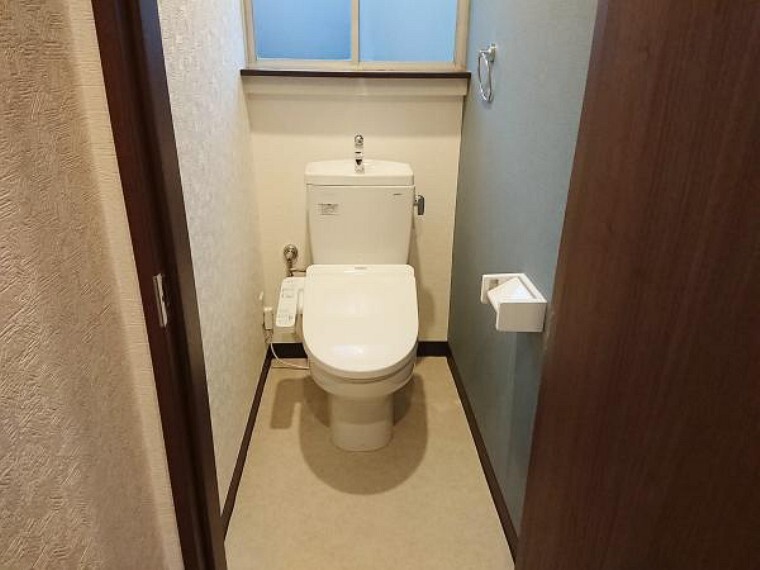 トイレ 【リフォーム済】トイレ写真です。新品交換を行いました。肌が直接触れるトイレが新品なのは、嬉しいですね。