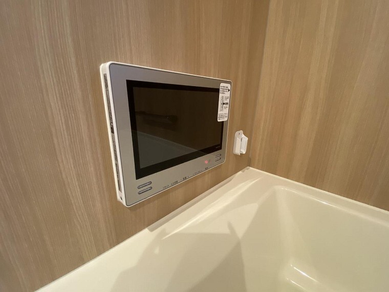 浴室 テレビ付きのお風呂でゆったり。