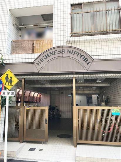 エントランスホール
