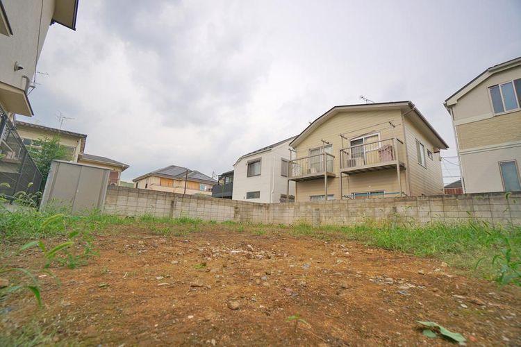 現況写真 旗竿地の限定1区画は採光とプライバシーのバランスの良い間取りが可能です。