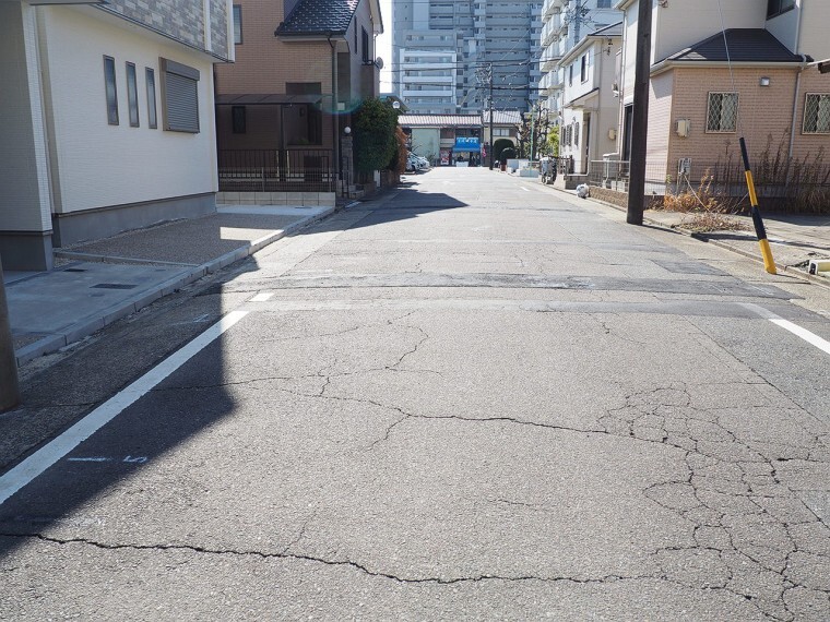 現況外観写真 前面通路