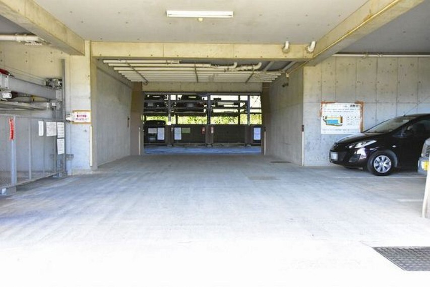 敷地内駐車場