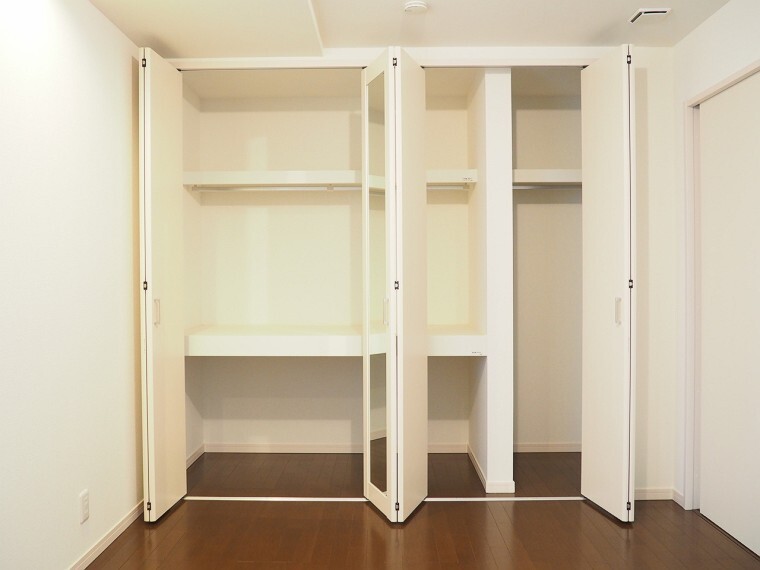 収納 収納 全居室に収納付きでお部屋がスッキリお使いいただけます