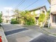現況写真 閑静な住宅街の陽当りに恵まれた土地。たくさんの想いが美しいカタチに彩られた時、そこにはひと時のくつろぎが生まれ、ゆっくりと愛着が育まれていきます。