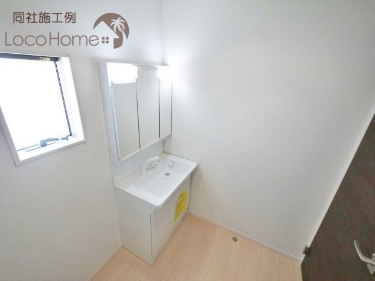 洗面化粧台 同社施工例