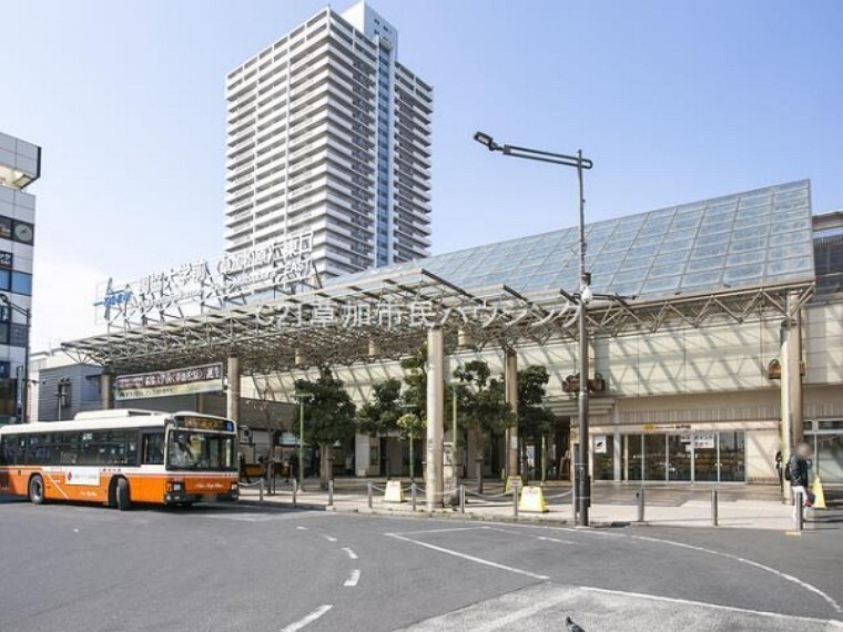 獨協大学前駅(徒歩13分)