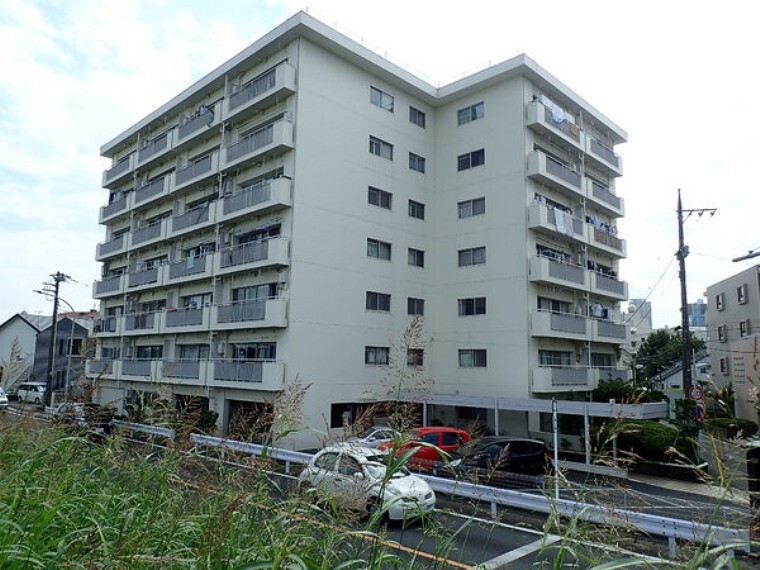 外観写真 北西・北東角地で風通し良好