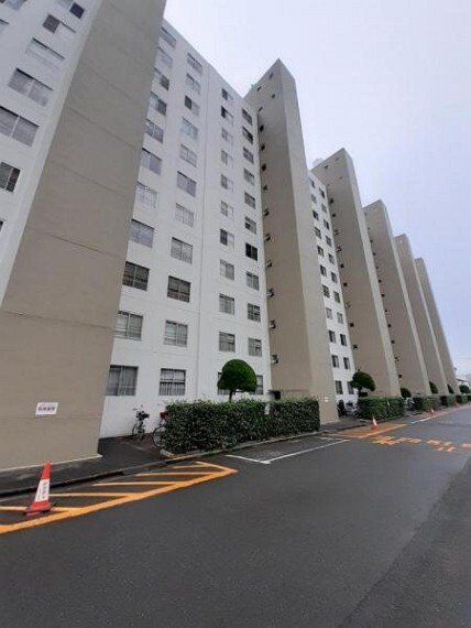 外観写真 154世帯が集う大規模マンション