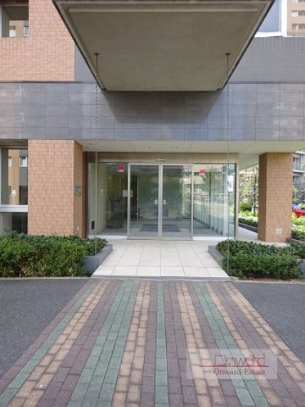 外観写真 無料送迎・早朝等の内覧会開催中の 株式会社オンワード不動産へお気軽にお申し付け下さい。 ■現地見学について 現地見学は原則当日の内覧が可能です! 売主様の都合等で当日見学が出来ない場合がございます。