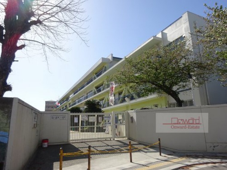 小学校 【小学校】守口市立八雲東小学校まで900m