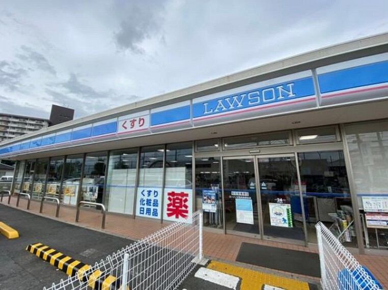 コンビニ ローソン 伏見向島店