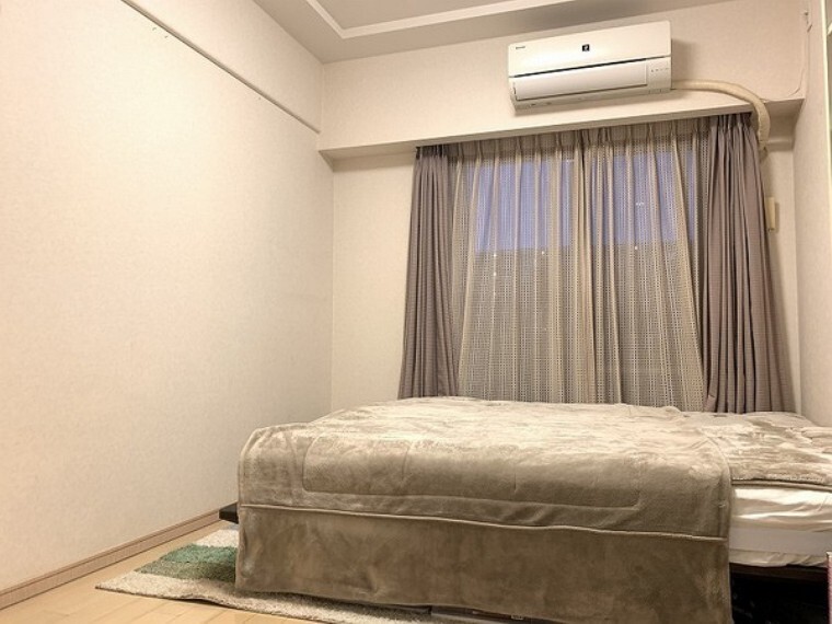 寝室 各居室収納(WIC)付でご家族みんなのお荷物もすっきり収納できます