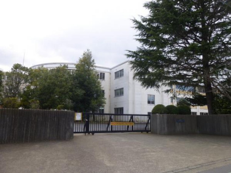 小学校 富里市立日吉台小学校