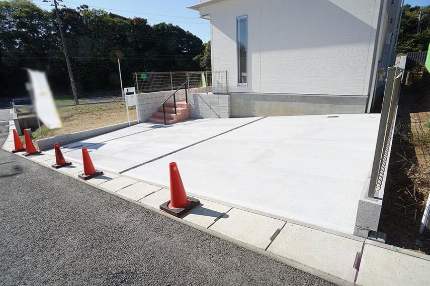 駐車場 ~garage~ ゆとりのカースペース 11/10撮影