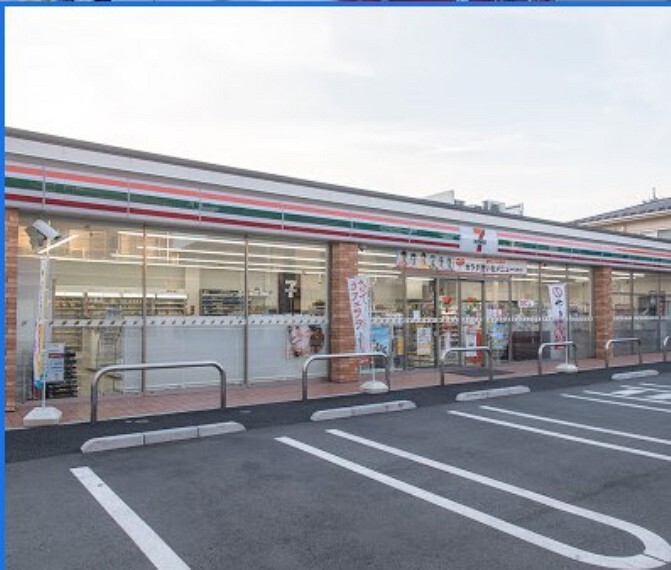コンビニ 【コンビニエンスストア】セブンイレブン 国分寺本多4丁目店まで1650m