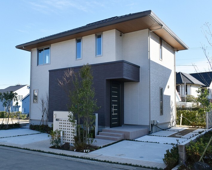 現況外観写真 ■22号地(内装カラーセレクト)、6390万円(消費税込)(写真は2020年12月撮影です) 3LDK+WIC+土間収納+書斎 鉄骨造、ビーモード