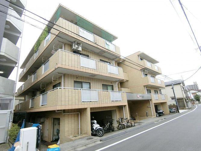 外観写真 平成3年築のタイル張りのマンションです。前面道路も舗装されており、小さいお子様にも安心ですね。