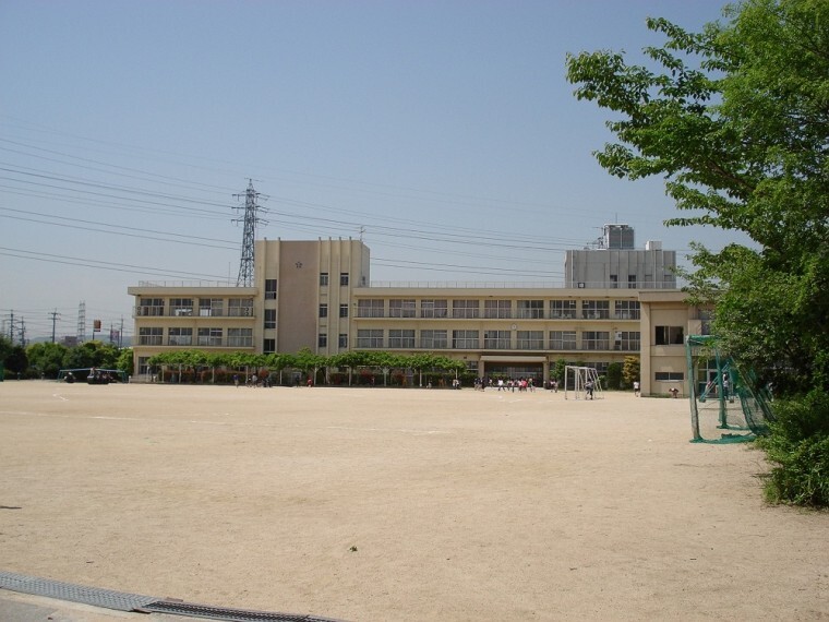 小学校 【小学校】宝塚市立安倉小学校まで660m