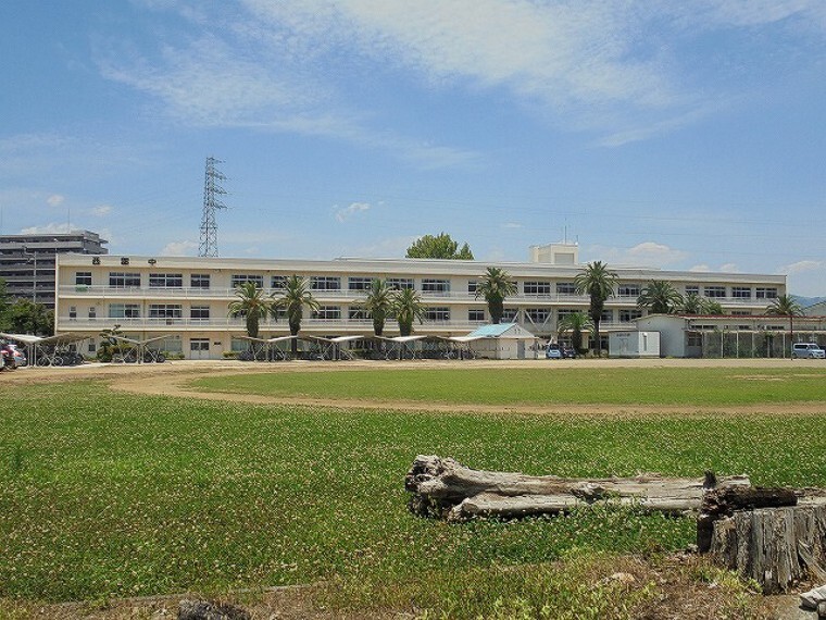 中学校 【中学校】西部中学校まで307m