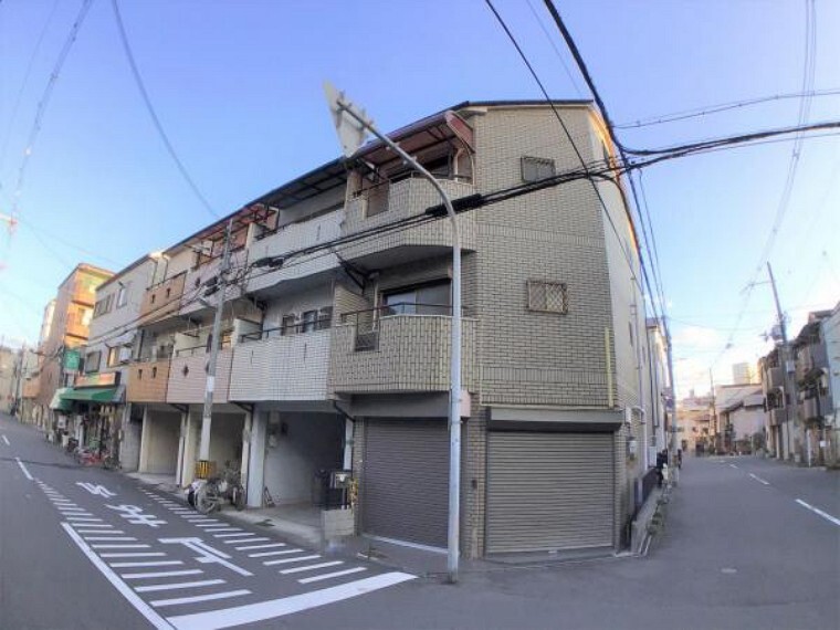 外観写真 同時期に分譲された分譲地の中の一画です。 家並みがそろって整っています。